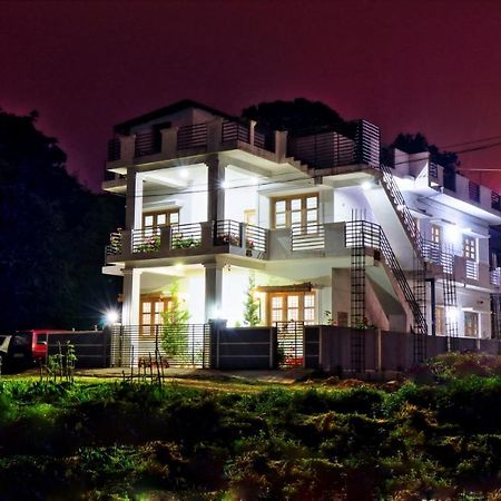 Coorg Rahul Villa มาดิเครี ภายนอก รูปภาพ