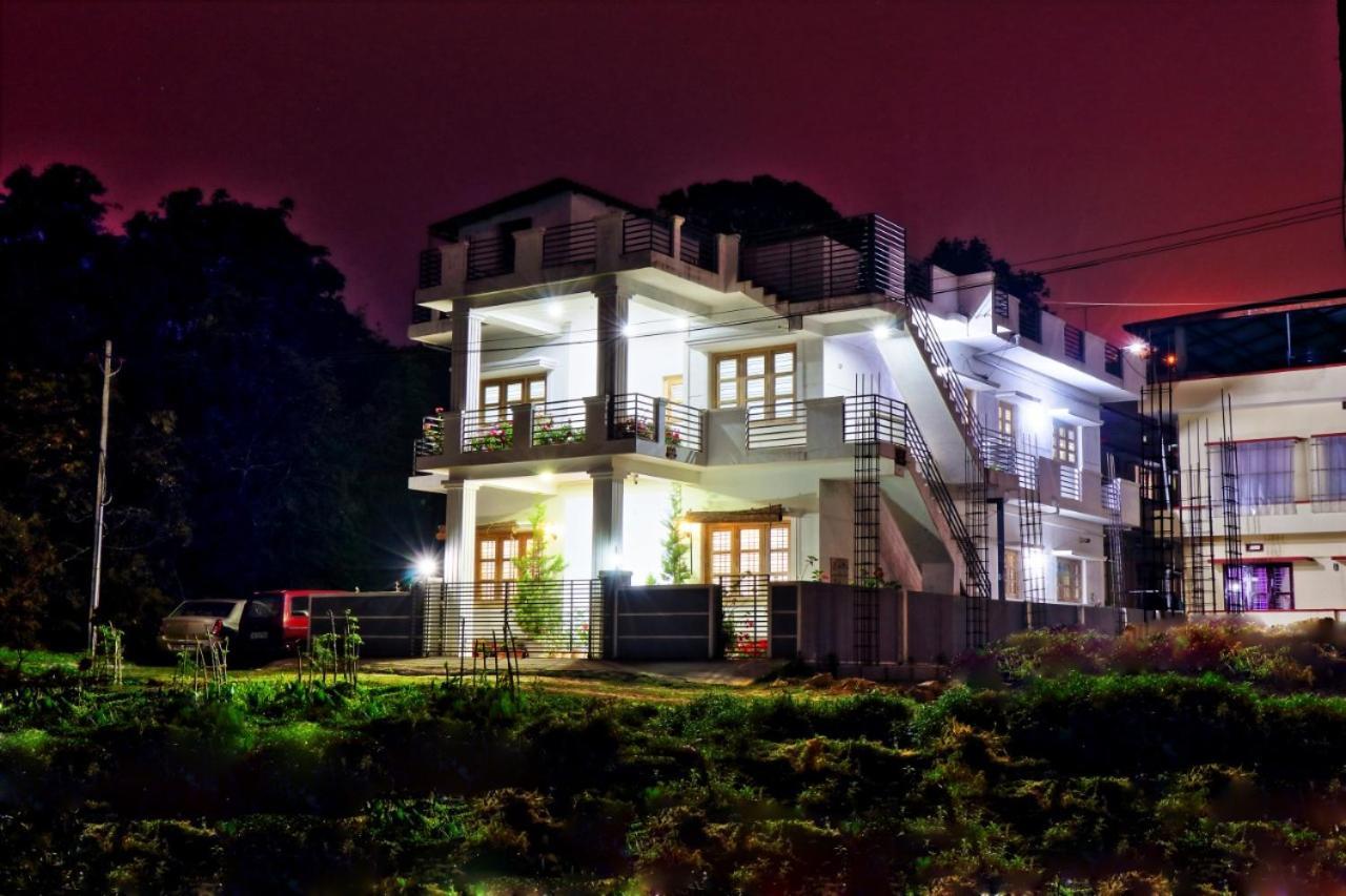 Coorg Rahul Villa มาดิเครี ภายนอก รูปภาพ